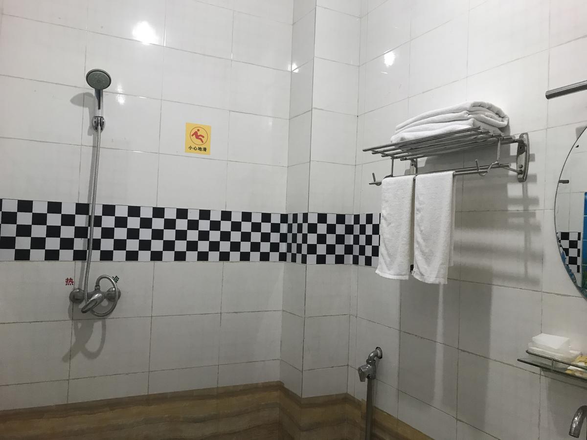 Emeishan Moon Bay Hotel Zewnętrze zdjęcie